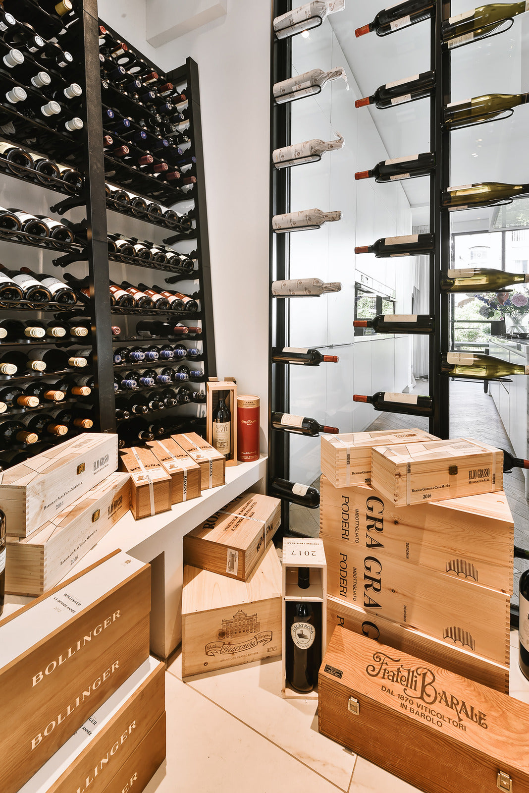 Choosing the Right Wine Rack: A Complete Wine Rack Buying Guide from HomeBarVino